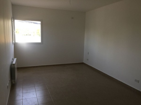 VENDO CASA DE 3 DORMITORIOS A ESTRENAR  EN RINCON DE EMILIO ZONA RESIDENCIAL DE NEUQUEN CAPITAL