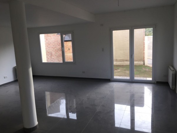 VENDO CASA DE 3 DORMITORIOS A ESTRENAR  EN RINCON DE EMILIO ZONA RESIDENCIAL DE NEUQUEN CAPITAL