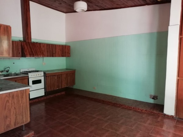 CH CLAUDIA BIENES RAICES VENDE CASA 3 DORMITORIOS EN BARRIO VILLA MARÍA DE LA CIUDAD DE NEUQUÉN. 