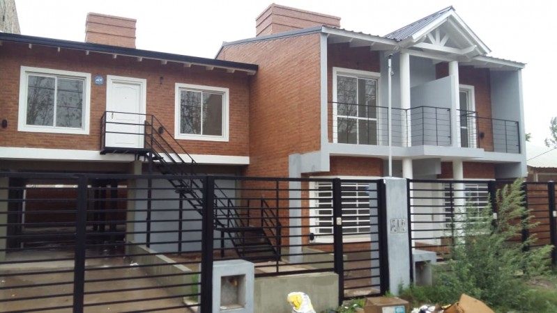 VENDO DUPLEX 2 DORMITORIOS EN CIPOLLETTI- RIO NEGRO