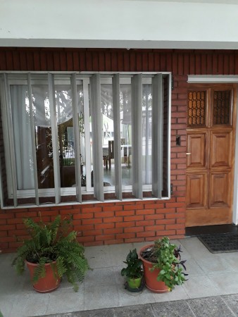 VENDO CASA 3 DORMITORIOS ZONA RESINDENCIAL BARRIO BELGRANO NEUQUEN