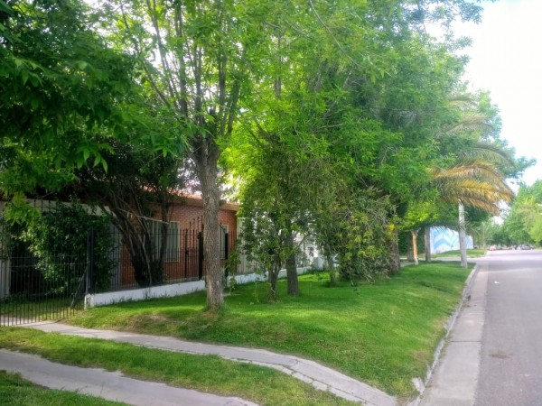 VENDO CASA 3 DORMITORIOS ZONA RESINDENCIAL BARRIO BELGRANO NEUQUEN