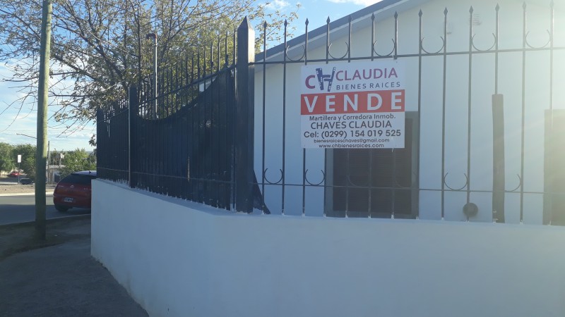 CH CLAUDIA Bienes Raices VENDO CASA DE 5 de Dormitorios B° Melipal NEUQUEN