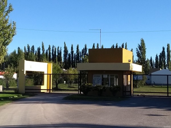 CH CLAUDIA BIENES RAICES VENDE LOTE  1000M2 FINCAS LAGUNA BLANCA